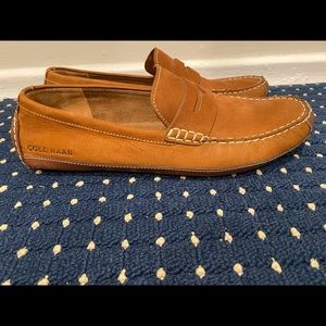 Cole Haan Wyatt Penny Driver in Tan